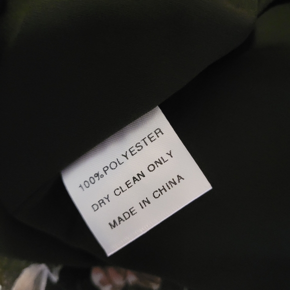 inLUV Skirt Floral Size 1X 2X 3X Back Zip NWT - Picture 9 of 10